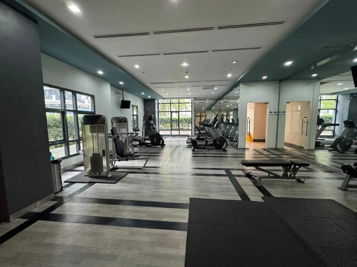 Apartment Staycation Near Venice Mall Mckinley Taguig Manila