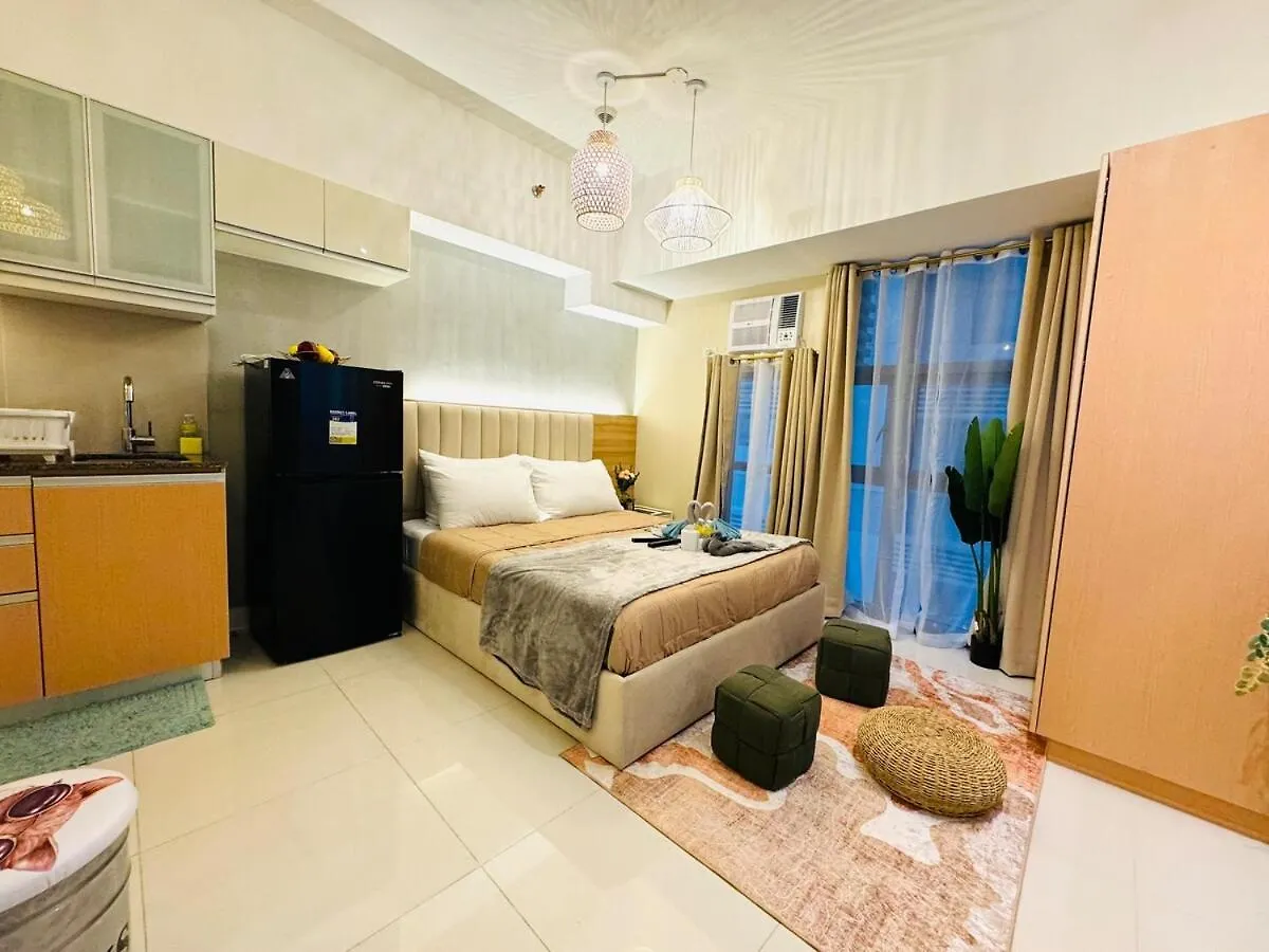 Staycation Near Venice Mall Mckinley Taguig Manila