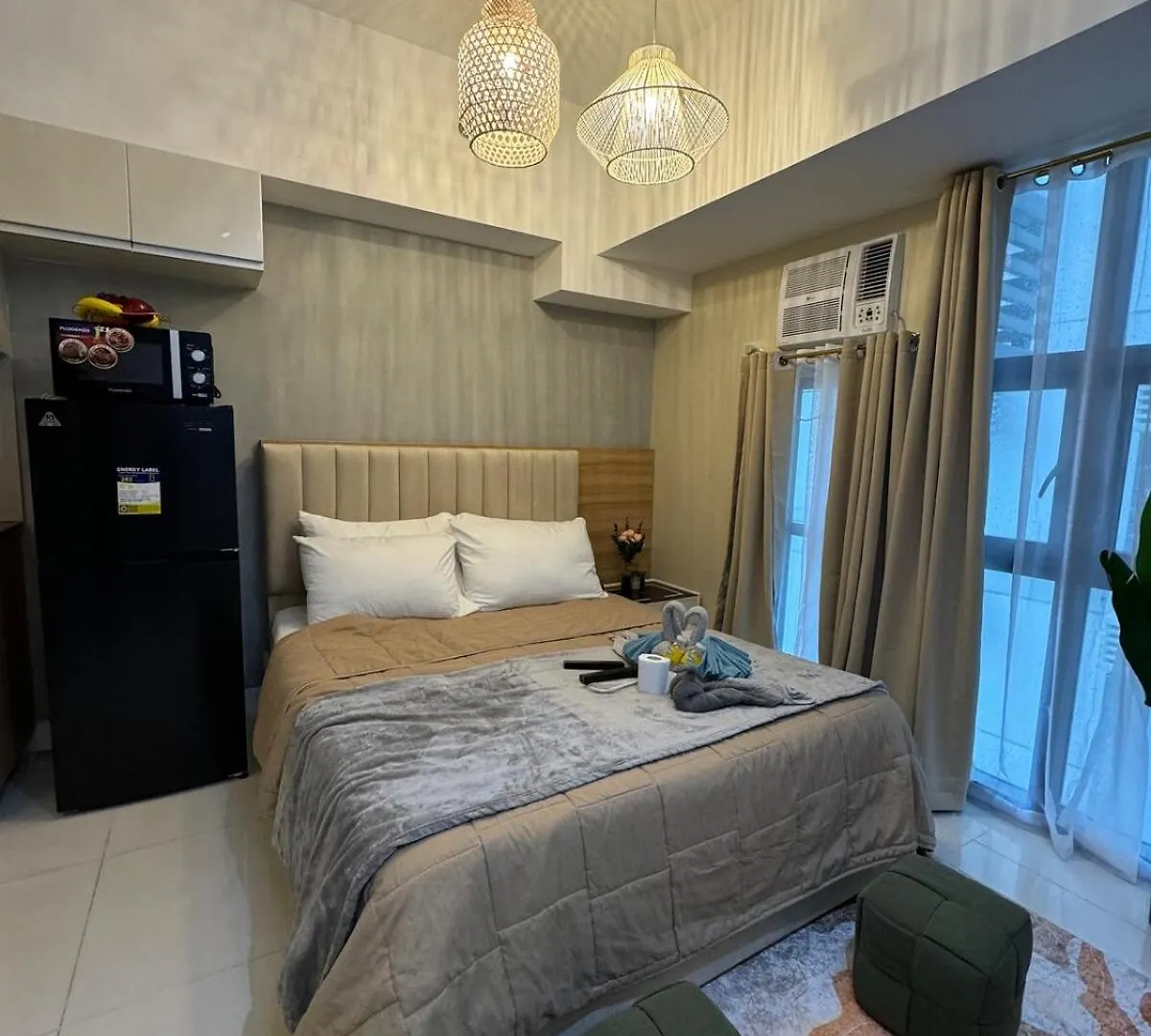 Staycation Near Venice Mall Mckinley Taguig Manila 0*,