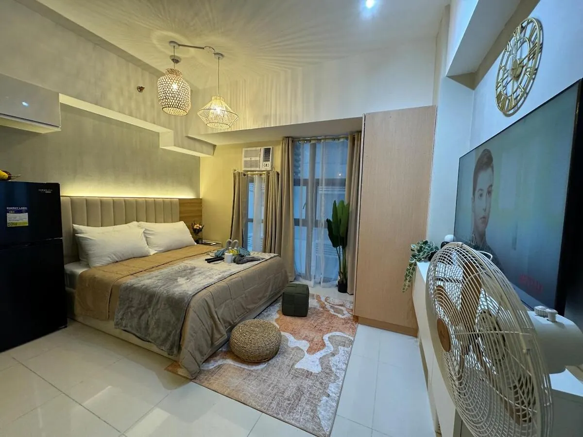 Staycation Near Venice Mall Mckinley Taguig Manila 0*,  Philippines