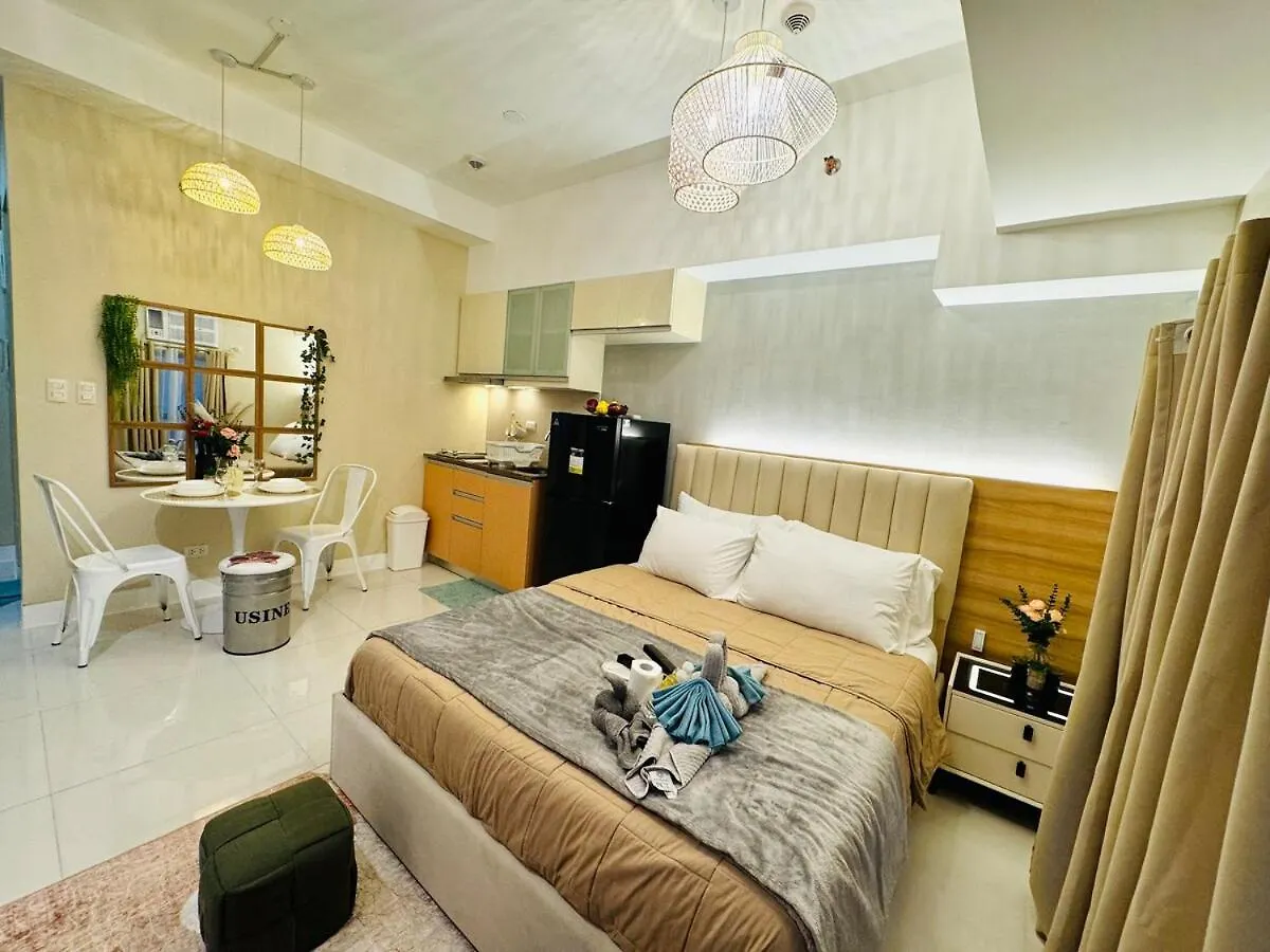 Apartment Staycation Near Venice Mall Mckinley Taguig Manila
